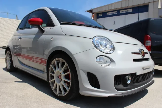 FIAT500アバルトのガラスコーティング施工車例/神奈川県相模原市Ｋ様