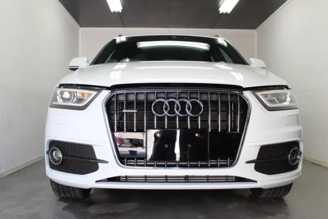 AUDI Q3 2.0TクワトロS-LINEガラスコーティング施工車例/神奈川県相模原市Ｙ様