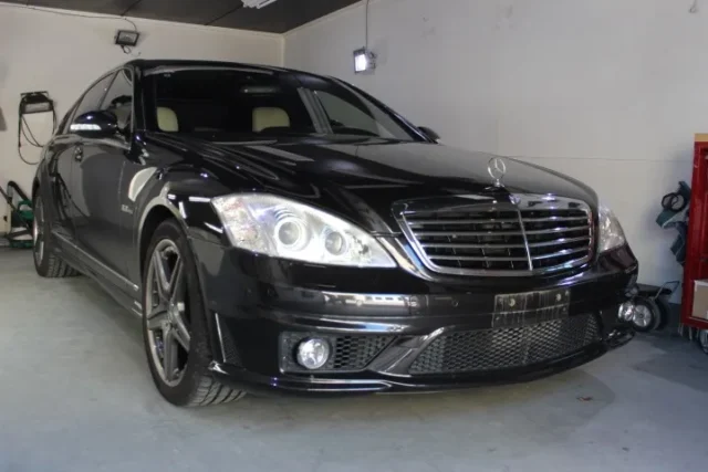 メルセデスベンツS63(AMG)、ガラスコーティング施工例／東京都町田市N様