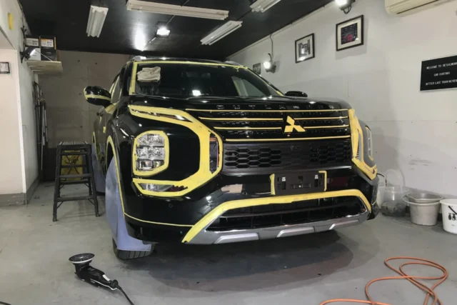 新車三菱アウトランダーPHEVのハイブリッドガラスコーティング施工車例/東京都町田市M様
