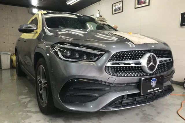 MercedesBenz CLA250 のメッキモール磨きと白錆び除去＆プロテクションフィルム/東京都世田谷区N様