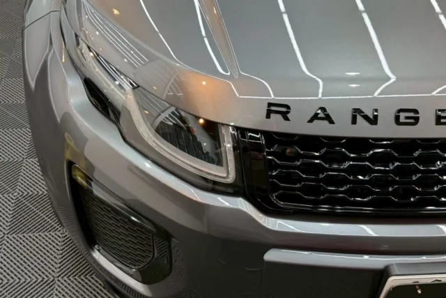 RANGE ROVER EVOQUE　ボディコーティング ヘッドライトリペア施工例/東京都稲城市A様