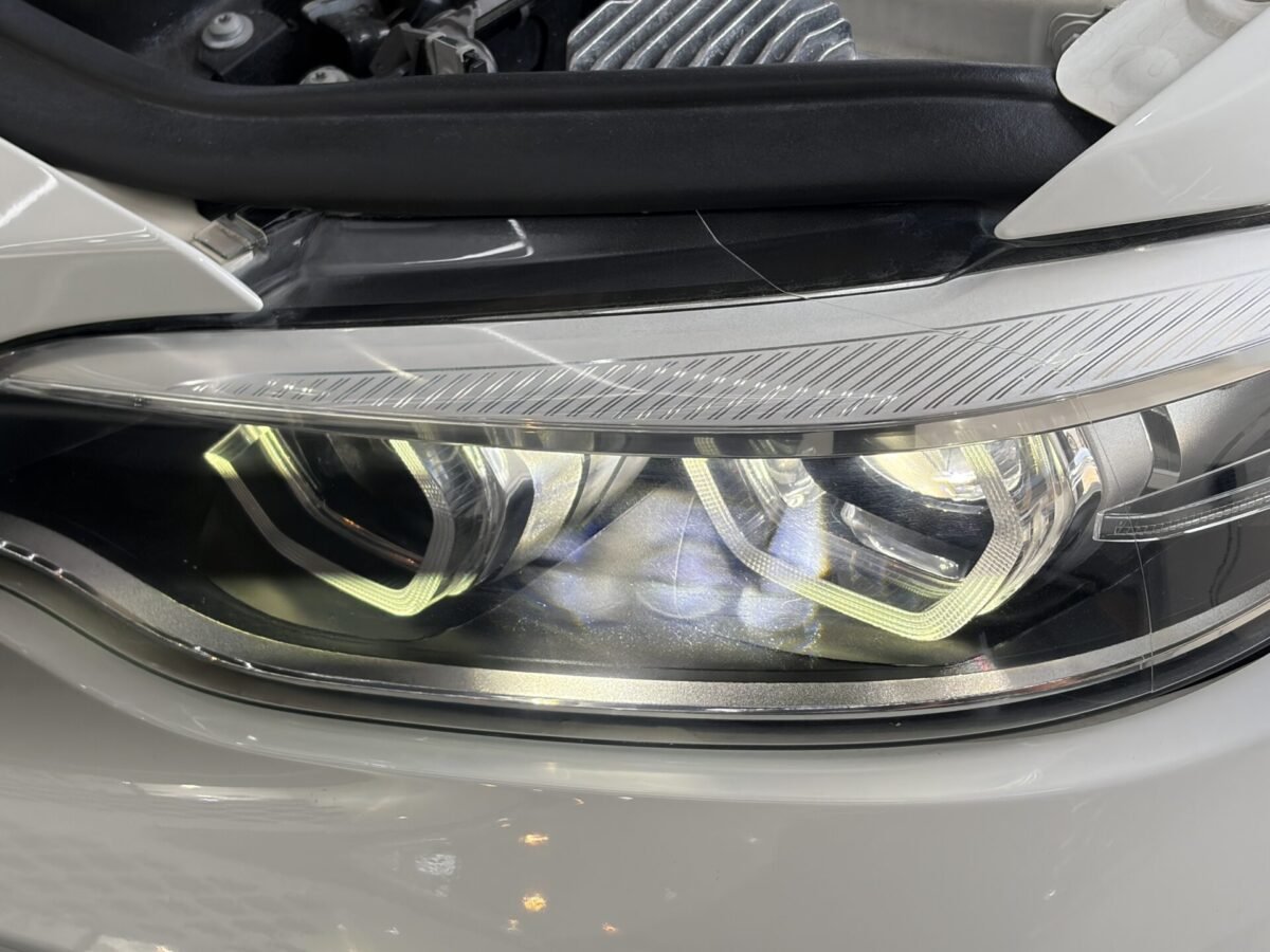 BMW M2 F87　ヘッドライト　研磨　プロテクション　DIAMOND SWELLのBLACK VIOLET ダイアモンドスウェル ブラックヴァイオレット　バイオレット